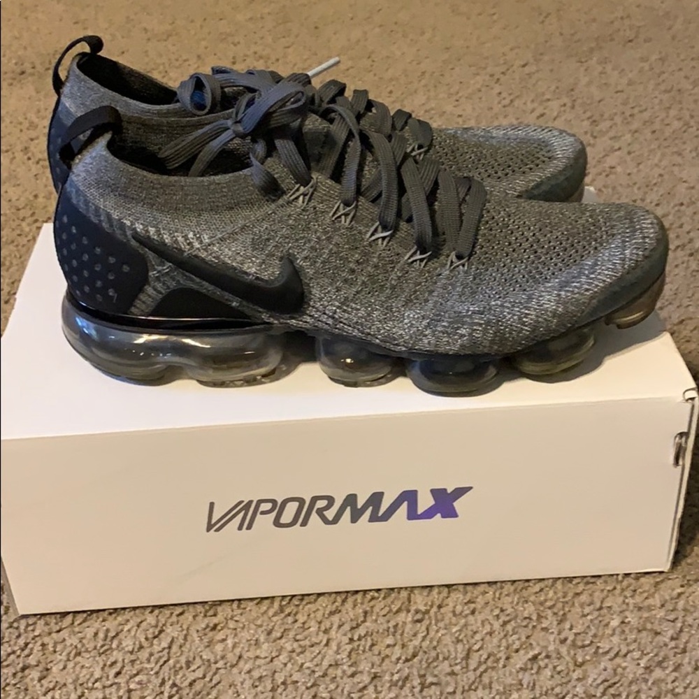 Nike Air Vapormax Flyknit 2